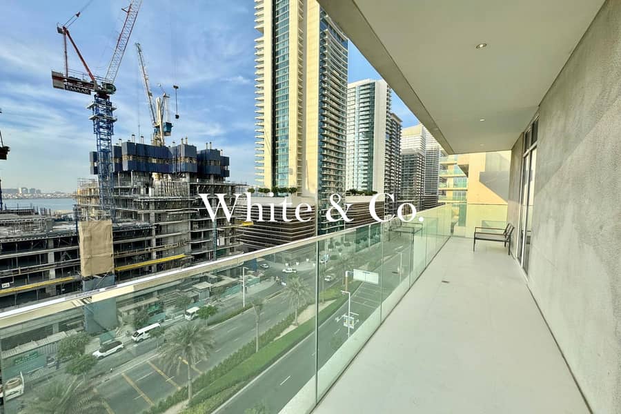 Dubai Eye View | Large Layout | Balcony - Image 13