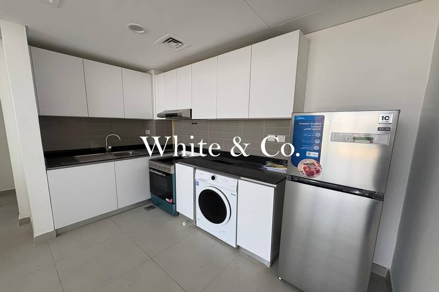 White Goods | Vacant 1Bedroom | Balcony
