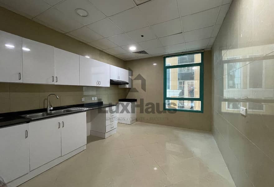 Partial Marina| High Floor| Well Maintained| Maids - Image 10