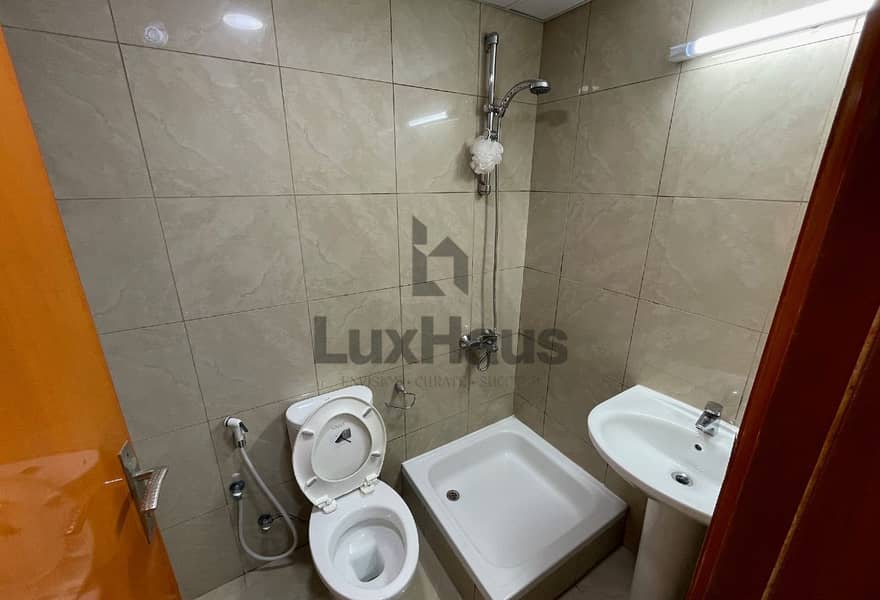 Partial Marina| High Floor| Well Maintained| Maids - Image 15