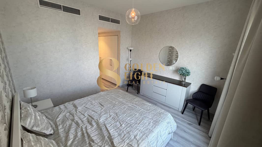 Fully Furnished | Upgraded | Ready to move in - Image 12