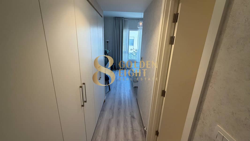 Fully Furnished | Upgraded | Ready to move in - Image 13