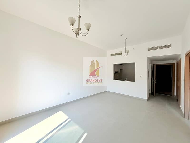 One bedroom /warsan fourth/Spacious layout