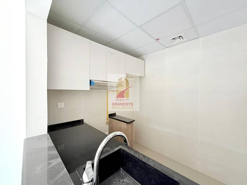 One bedroom /warsan fourth/Spacious layout - Image 9