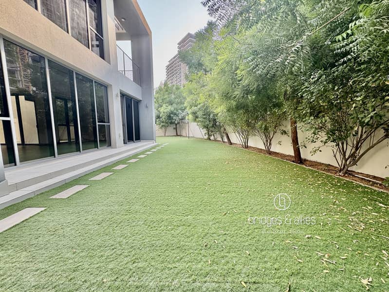 CORNER END VILLA | TYPE E3 | 6400+ SQFT PLOT | AVL