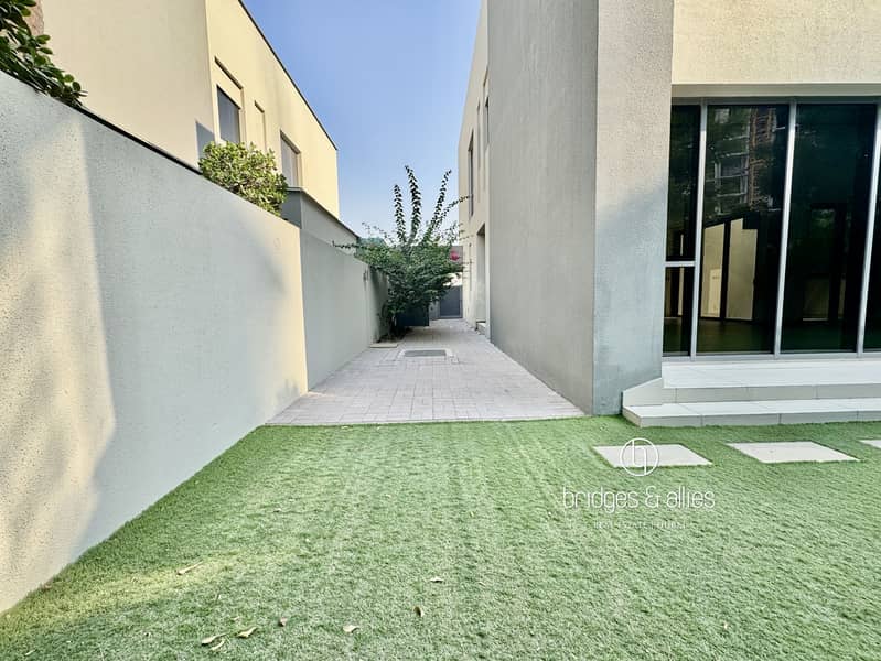 CORNER END VILLA | TYPE E3 | 6400+ SQFT PLOT | AVL - Image 13