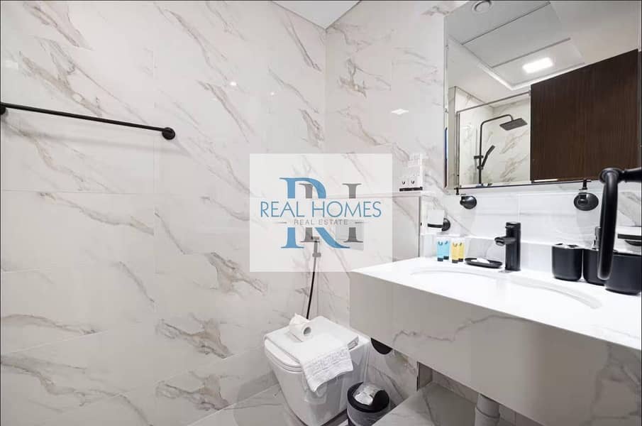 Modern and Bright | Rented | Negotiable | Elegant - Image 7