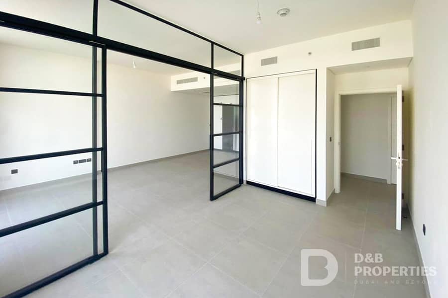 Pool View | High Floor | Vacant Soon