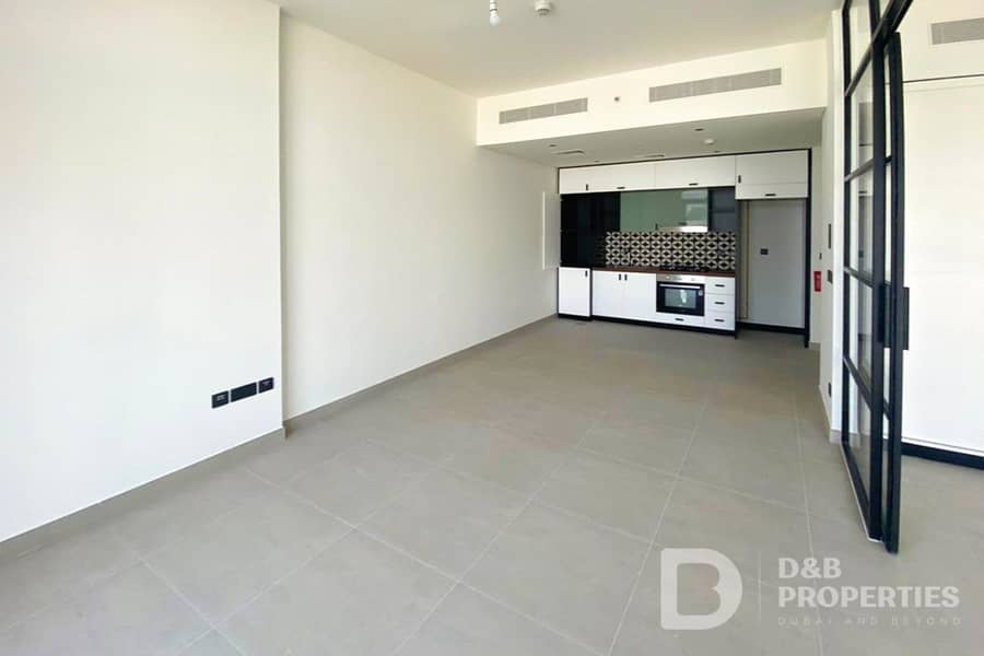 Pool View | High Floor | Vacant Soon