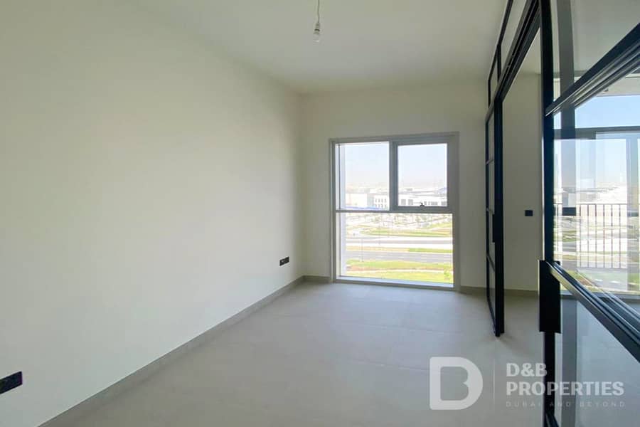 Pool View | High Floor | Vacant Soon