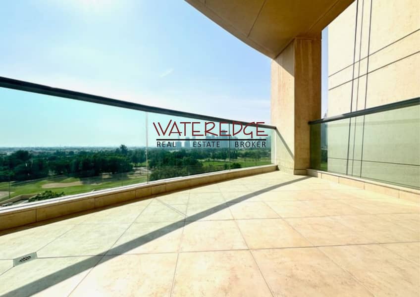 Immaculate Condition Large 2bed Full Golf View