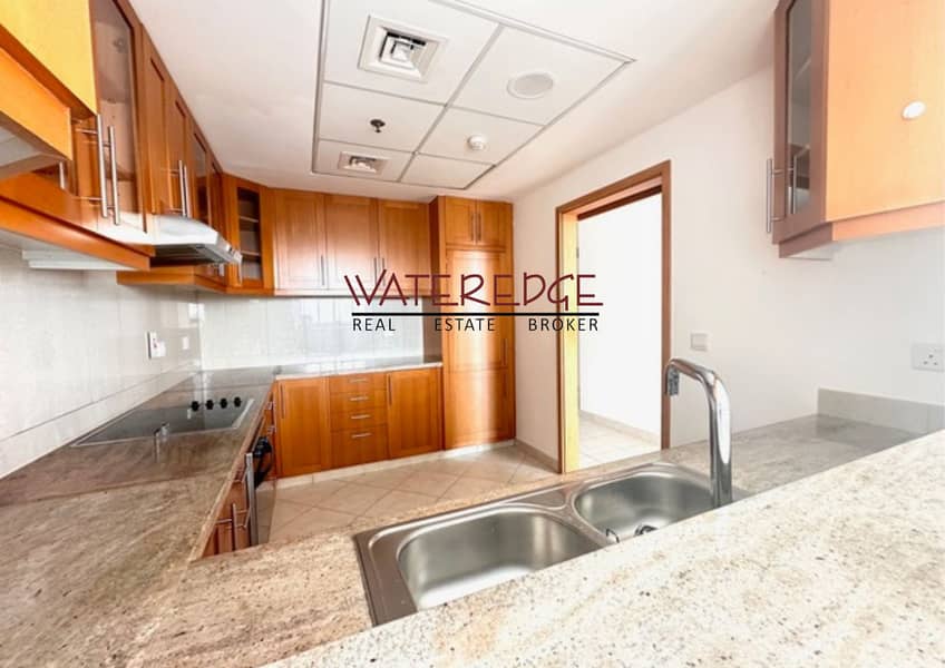 Immaculate Condition Large 2bed Full Golf View - Image 6