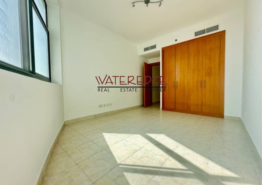 Immaculate Condition Large 2bed Full Golf View - Image 11