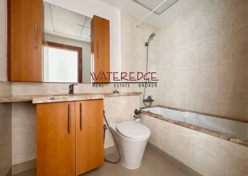 Immaculate Condition Large 2bed Full Golf View - Image 12