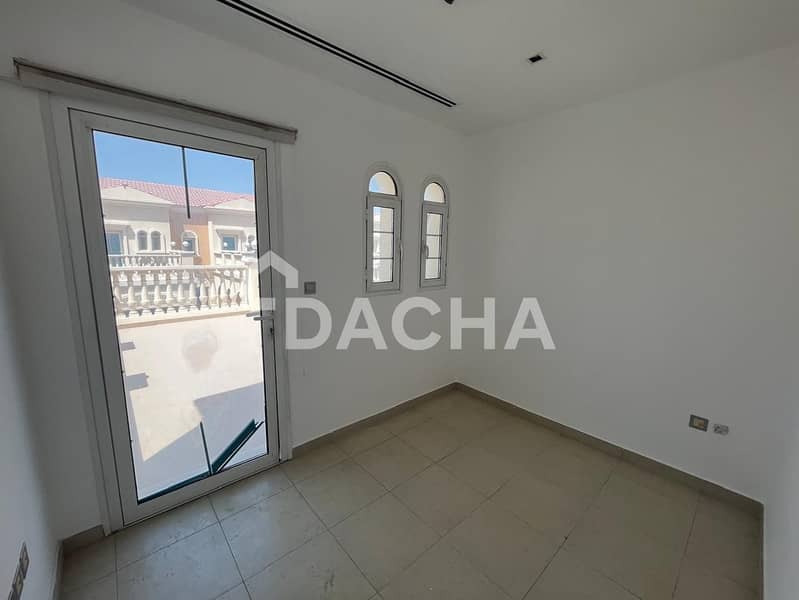 Vacant Early Feb |Outstanding Pool | Converted 2br - Image 8