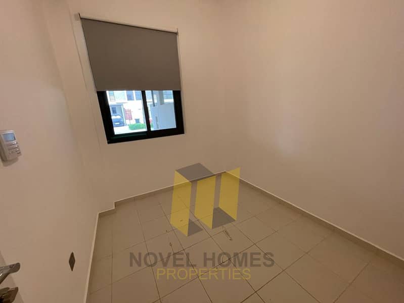 4BR+Maid R2M-1 Villa Unfurnished Sale - Image 7