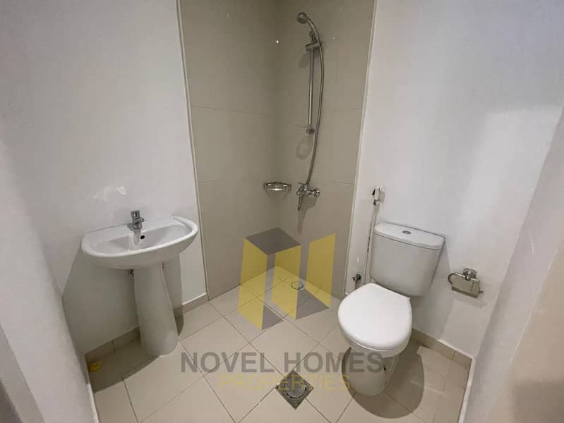 4BR+Maid R2M-1 Villa Unfurnished Sale - Image 8