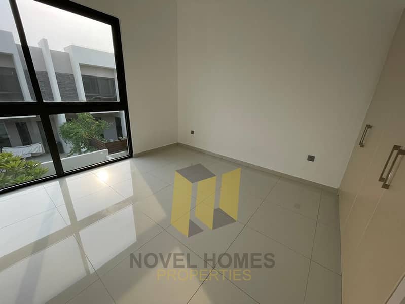 4BR+Maid R2M-1 Villa Unfurnished Sale - Image 25