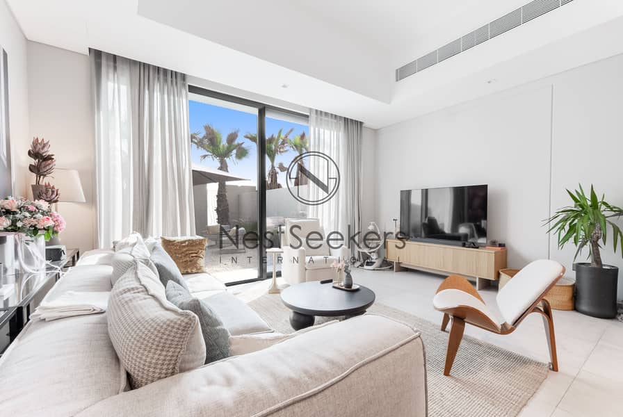 Single Row | VOT | Large Garden | 2B+Maid | Best Priced