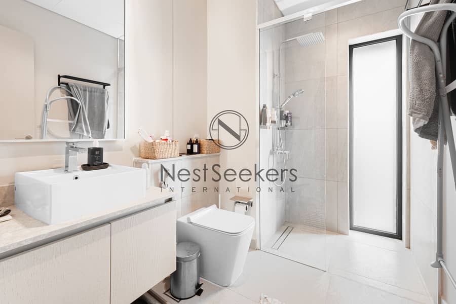 Single Row | VOT | Large Garden | 2B+Maid | Best Priced - Image 11