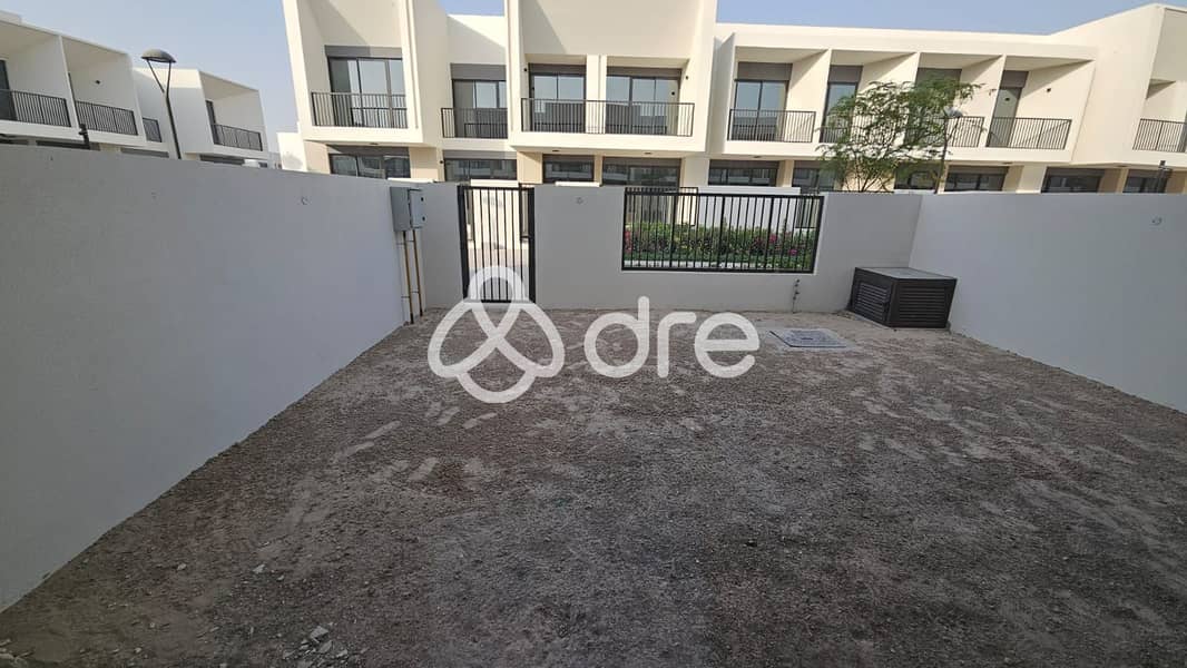 Single Row | Ready to Move | Bright