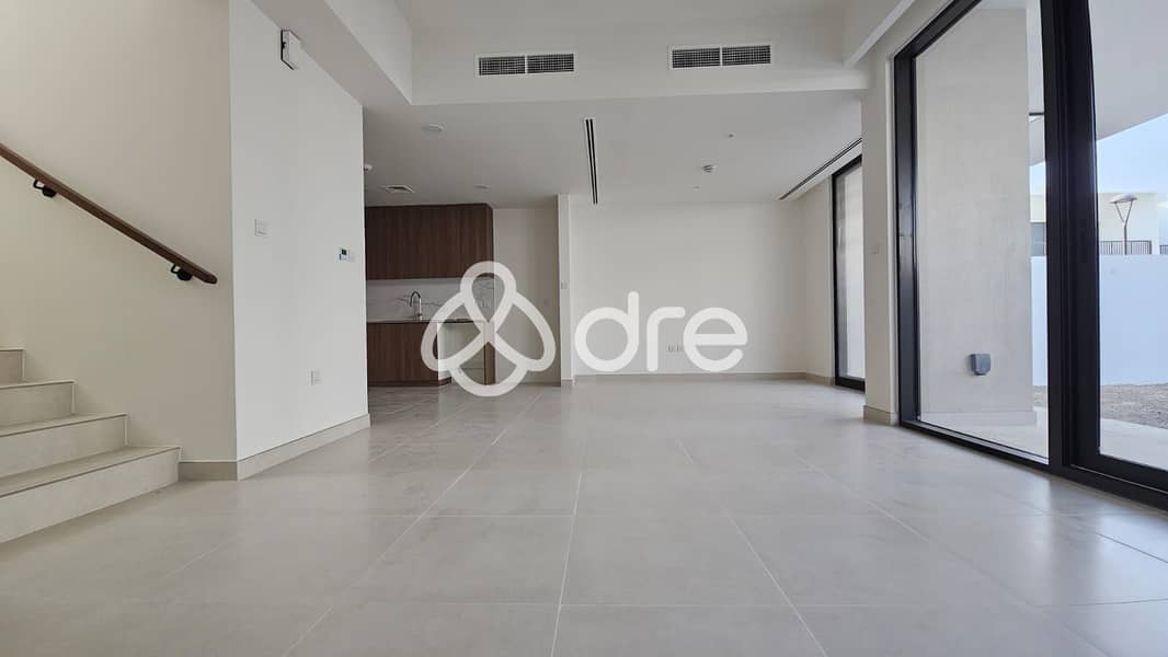 Single Row | Ready to Move | Bright