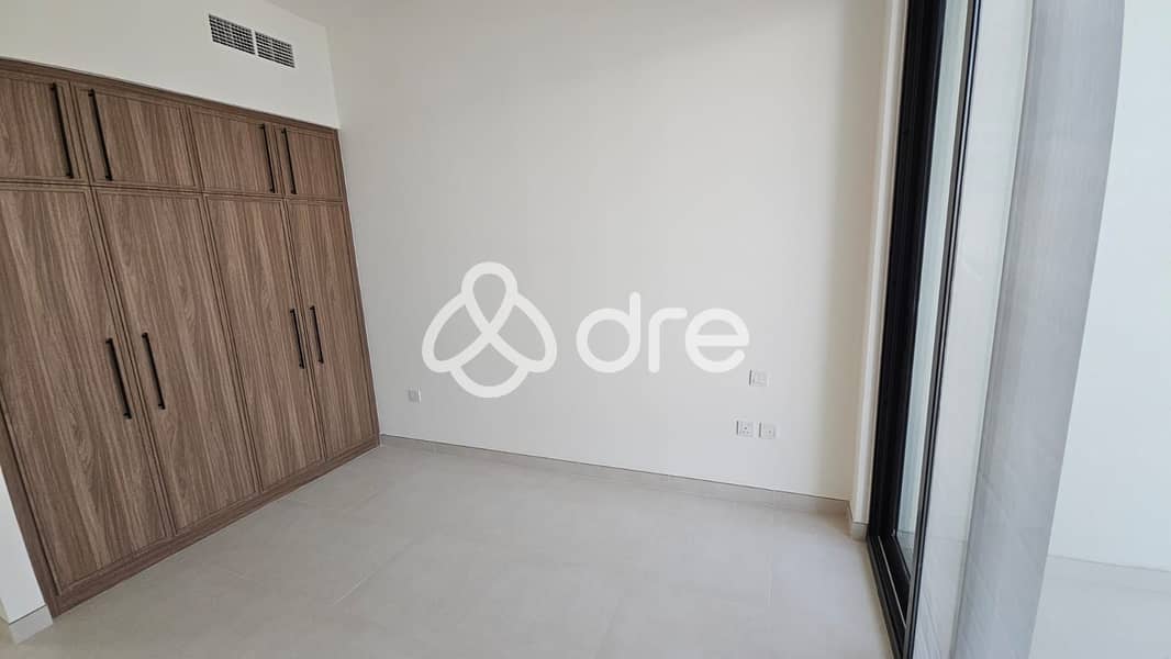 Single Row | Ready to Move | Bright - Image 6