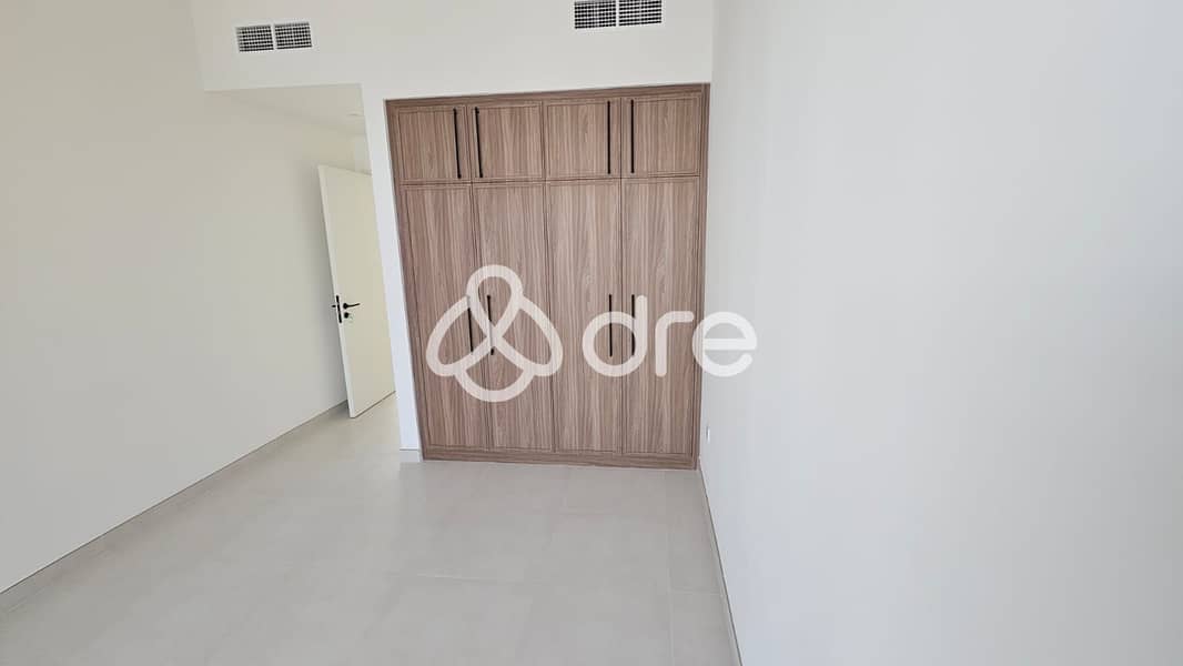 Single Row | Ready to Move | Bright - Image 7