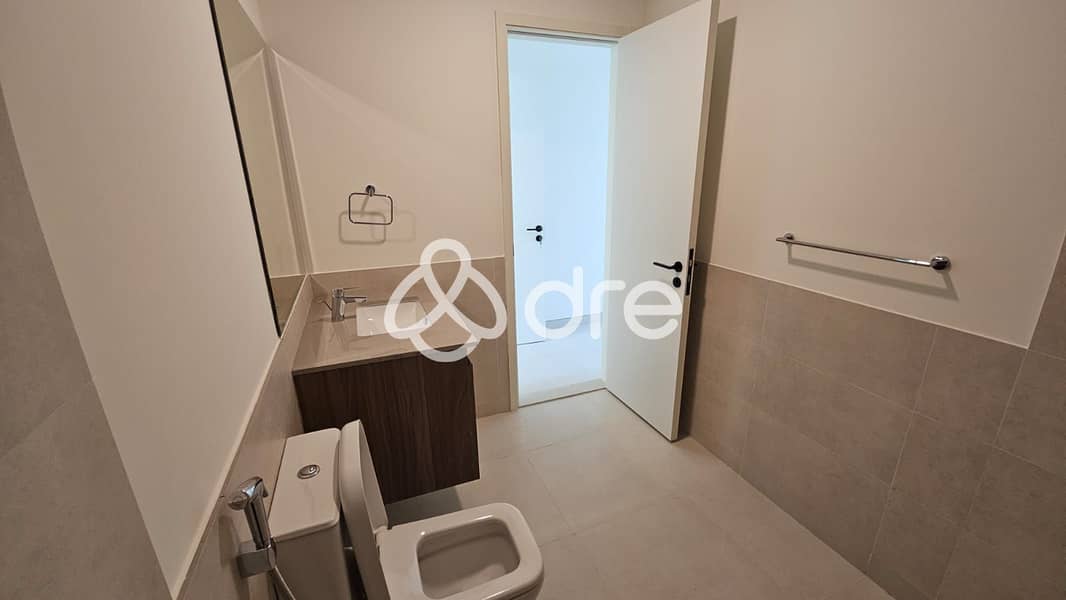 Single Row | Ready to Move | Bright - Image 8