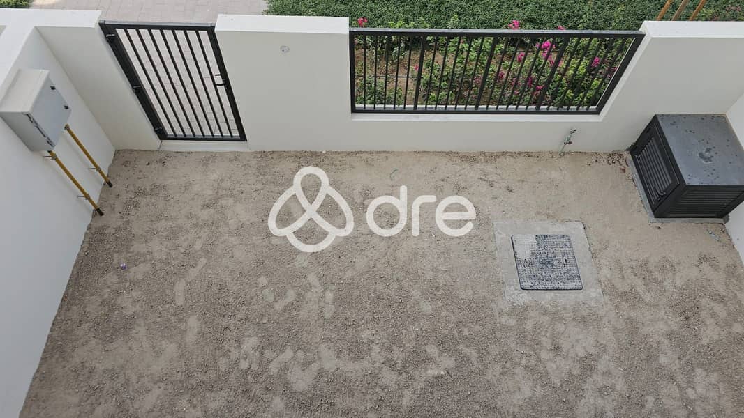 Single Row | Ready to Move | Bright - Image 12