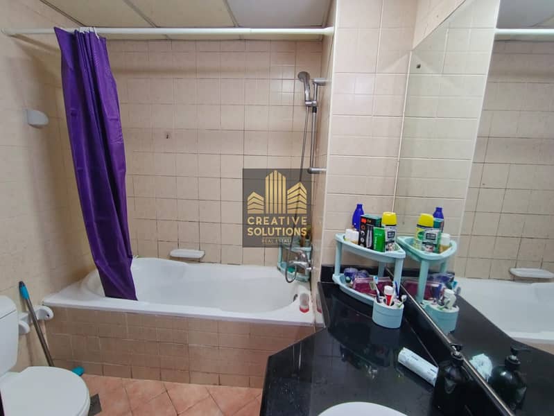 Fully furnished studio ready to move near by metro - Image 10