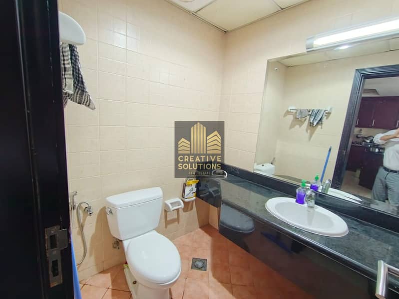 Fully furnished studio ready to move near by metro - Image 12