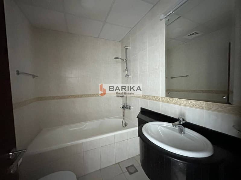 Luxury 4-Bedroom Apartment | Marina Views - Image 15