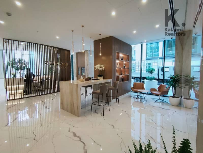 Luxury Living | Downtown View | Prime Location - Image 15