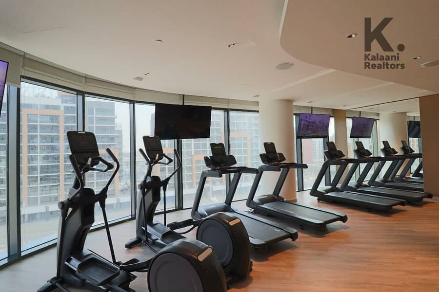 Luxury Living | Downtown View | Prime Location - Image 17