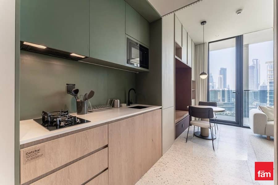 Burj Khalifa View | Top Amenities | Luxury Studio - Image 9