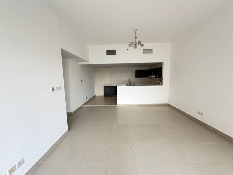 VACANT 1-BEDROOM APARTMENT | VERY SPACIOUS | AVAILABLE FOR SALE