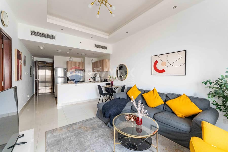 Upgraded | Fully Furnished | Balcony