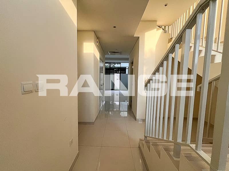 Spacious Layout|Modren Living| Near Park - Image 6