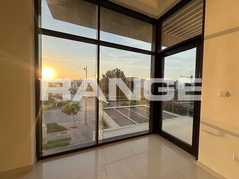 Spacious Layout|Modren Living| Near Park - Image 19