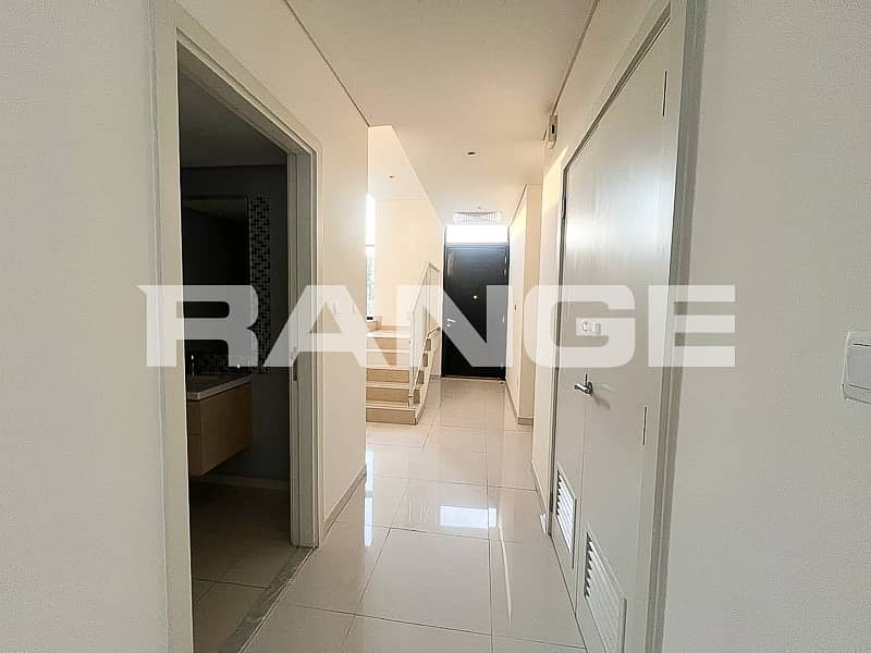 Spacious Layout|Modren Living| Near Park - Image 22