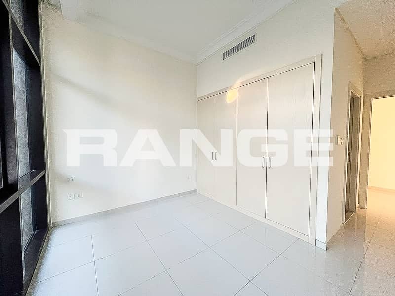 Spacious Layout|Modren Living| Near Park - Image 23