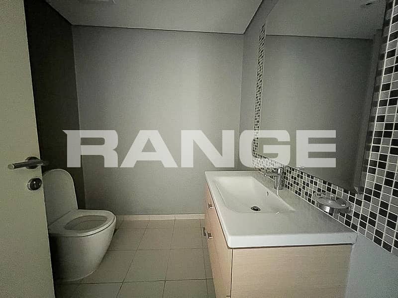 Spacious Layout|Modren Living| Near Park - Image 24