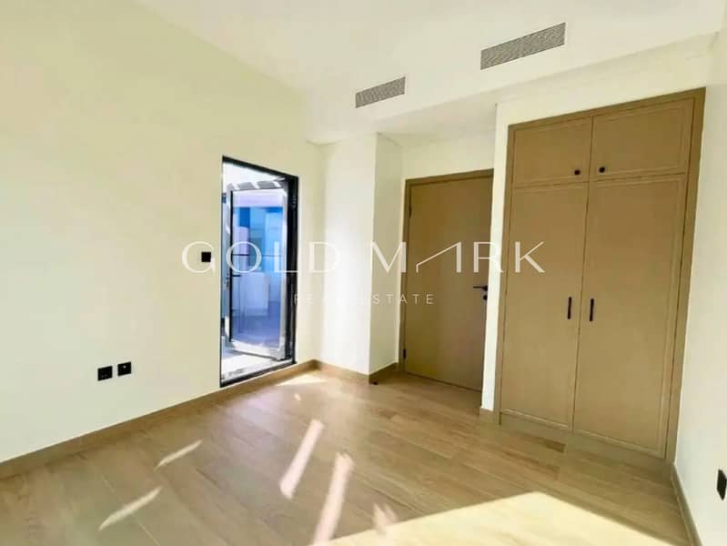 Ready to Move I Great Location I Negotiable Cheque - Image 15