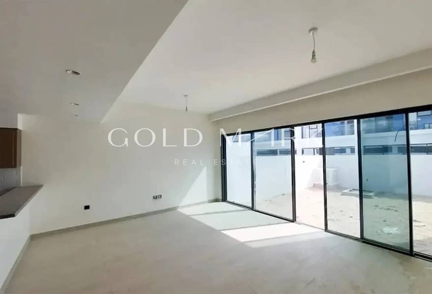 Back to Back I On the Park I Ready Now