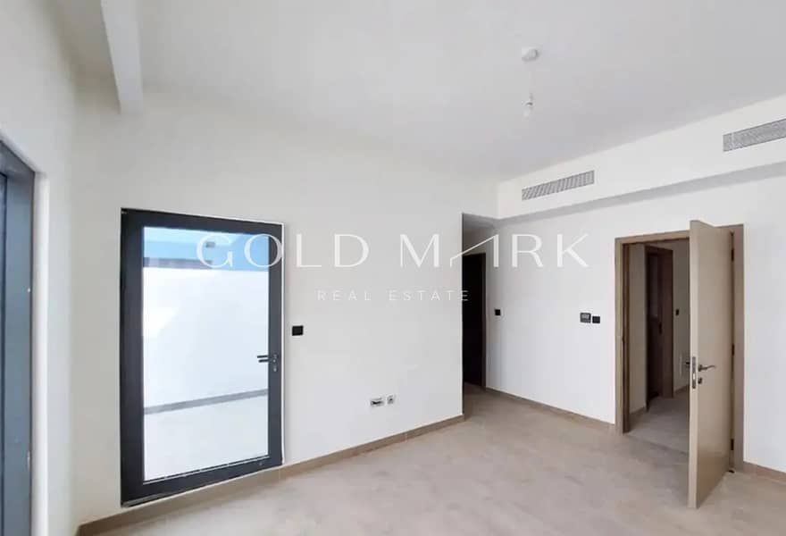 Back to Back I On the Park I Ready Now - Image 12