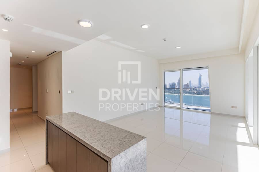 Palm View | Best Layout | Modern Apt | Vacant
