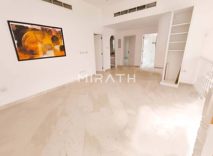 Elegant 5BR |Independent Villa| Private Garden