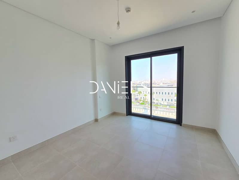 Rare Corner | Burj Khalifa View | High Floor - Image 9