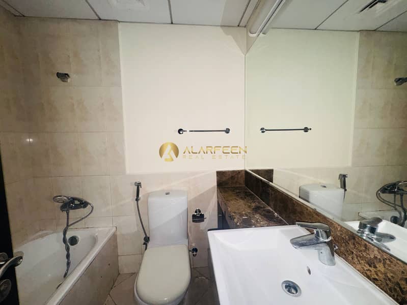 Elegant | Near to Entry & Exit | Specious - Image 7